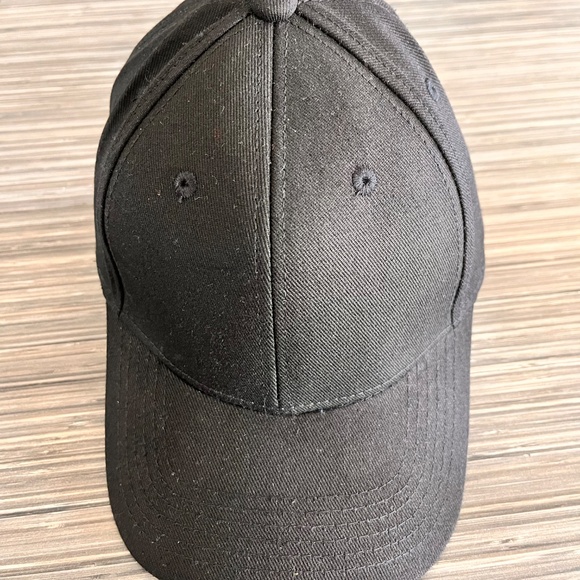 Baseball Caps - Picture 8 of 9